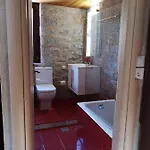 παραδοσιακός πύργος Hébergement de vacances Yerolimin